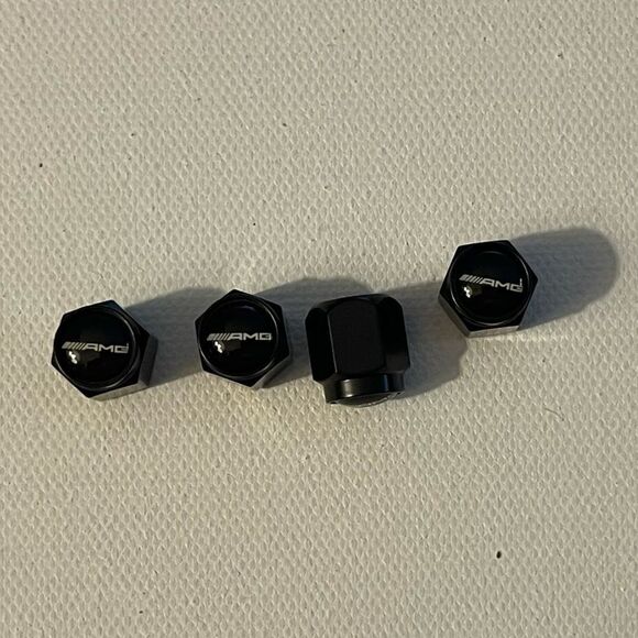 AMG Mercedes Benz Logo valve Stem caps in Black set of 4 NWT - Picture 1 of 4